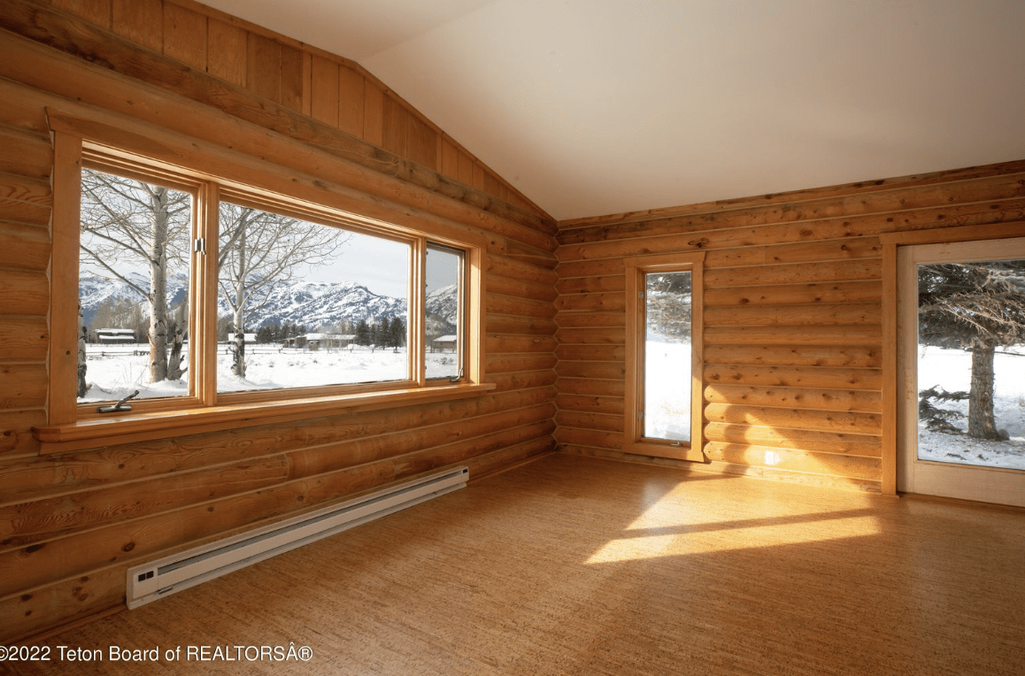 7655 N Roberta Drive 