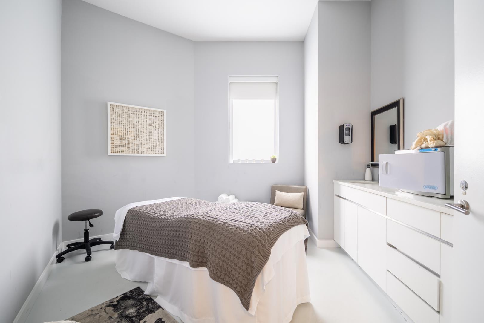 554 West 54th Street, Apt 27-O