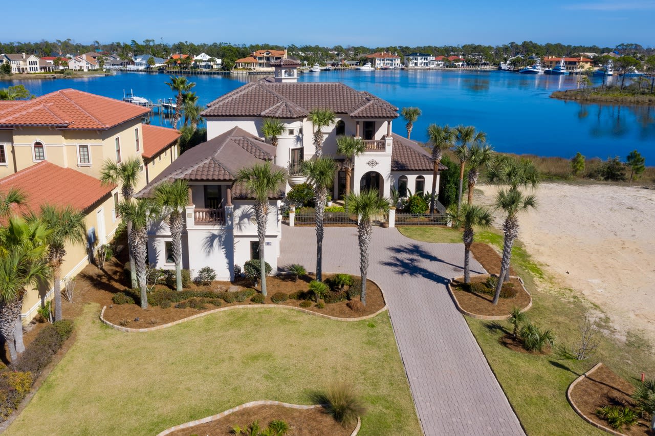 5236 Finisterre Drive