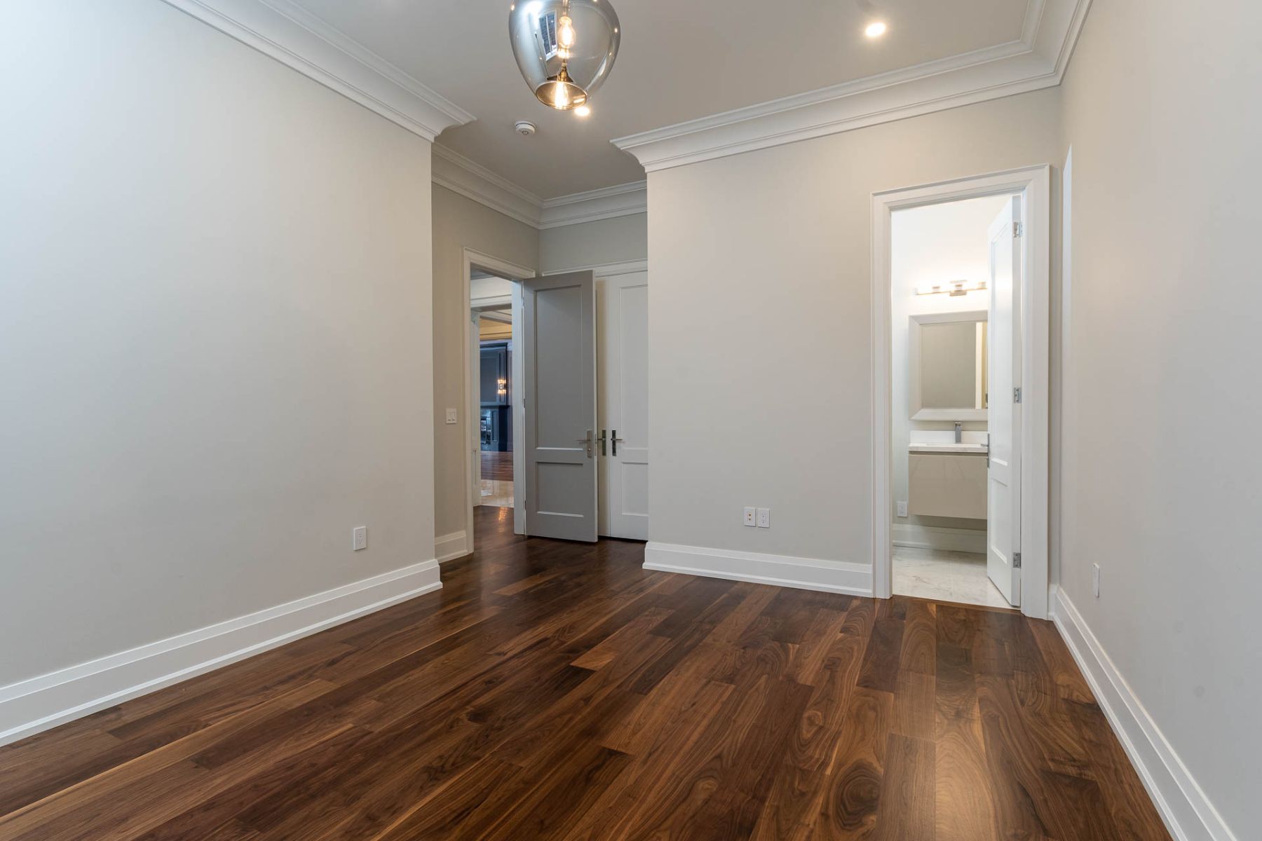 49 Dunvegan Rd