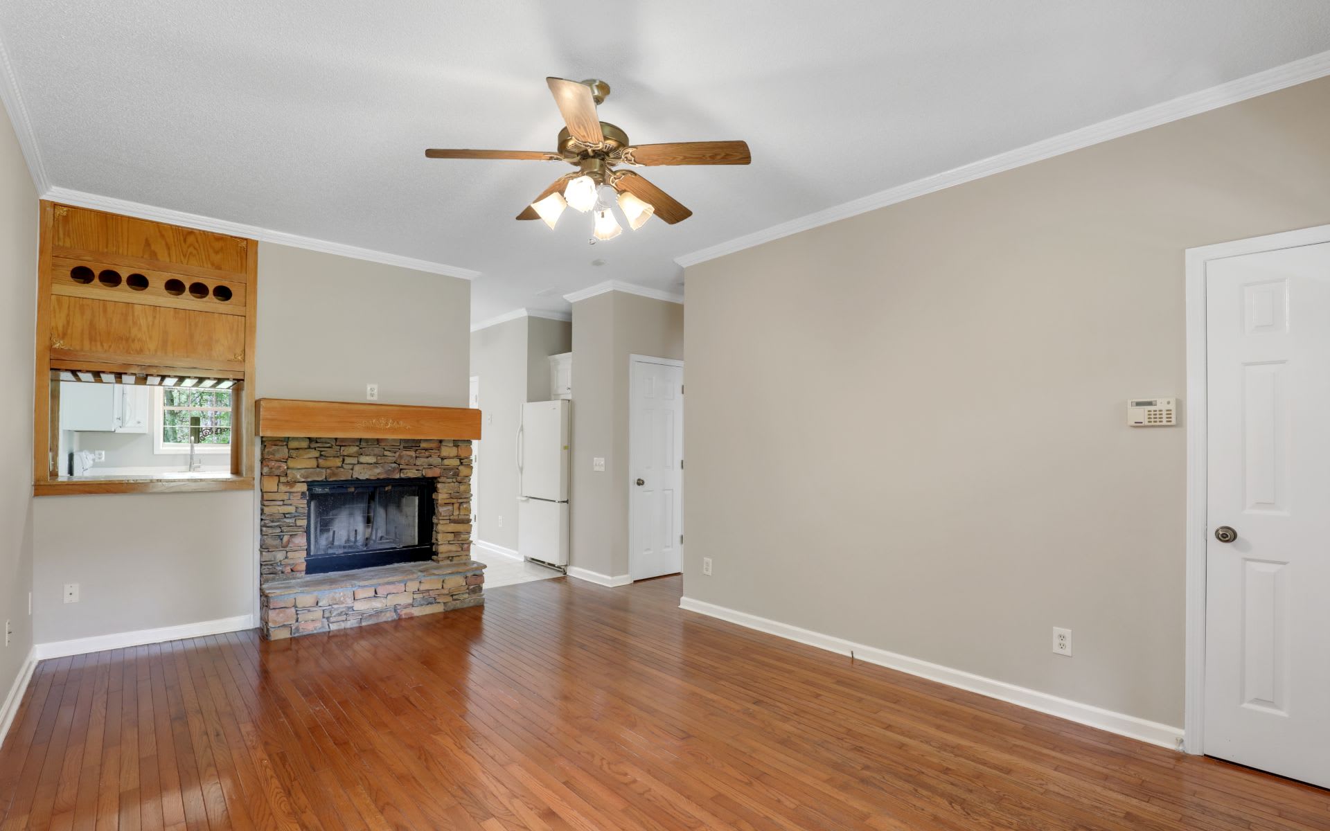 5535 Mercedes Drive