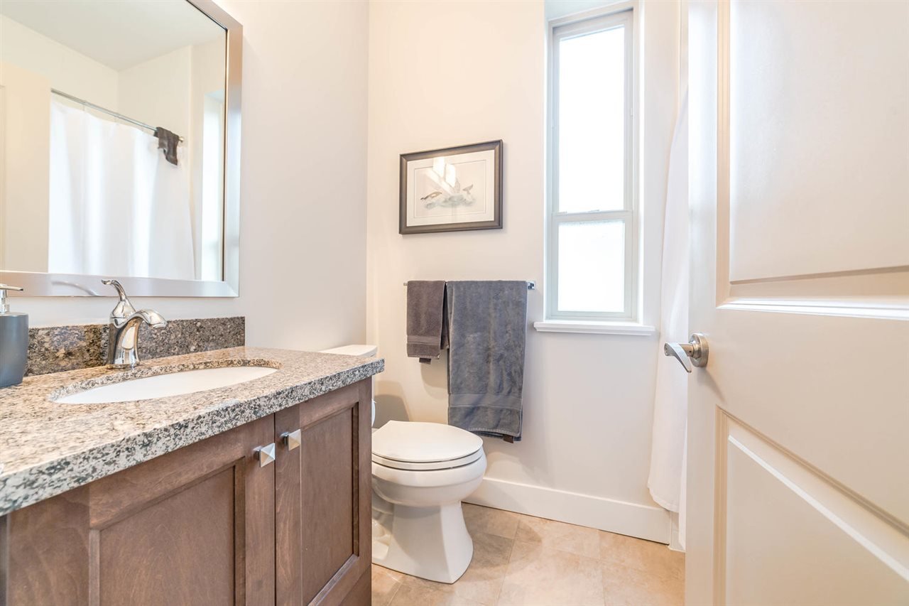1-897 Premier St