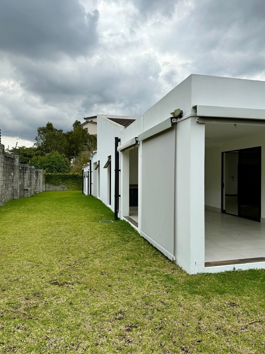 Minimalist Inner Patio Home, Curridabat, San Jose