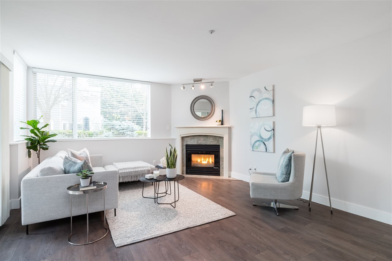 112-8460 Jellicoe St