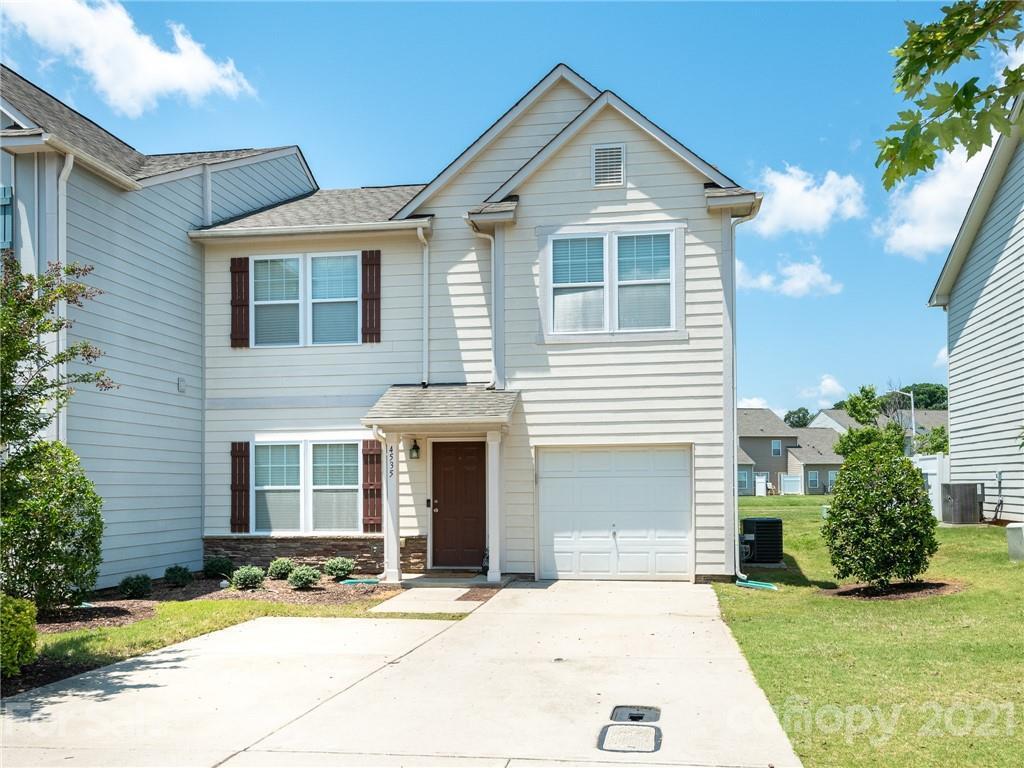 4535 Tradd Cir