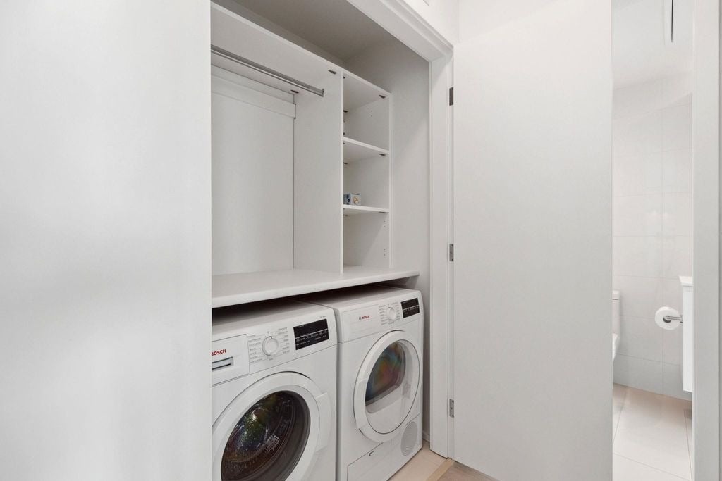 3833 Evergreen Pl, #3409