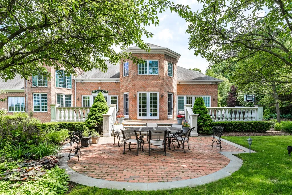 39 Hunting Hollow Ct