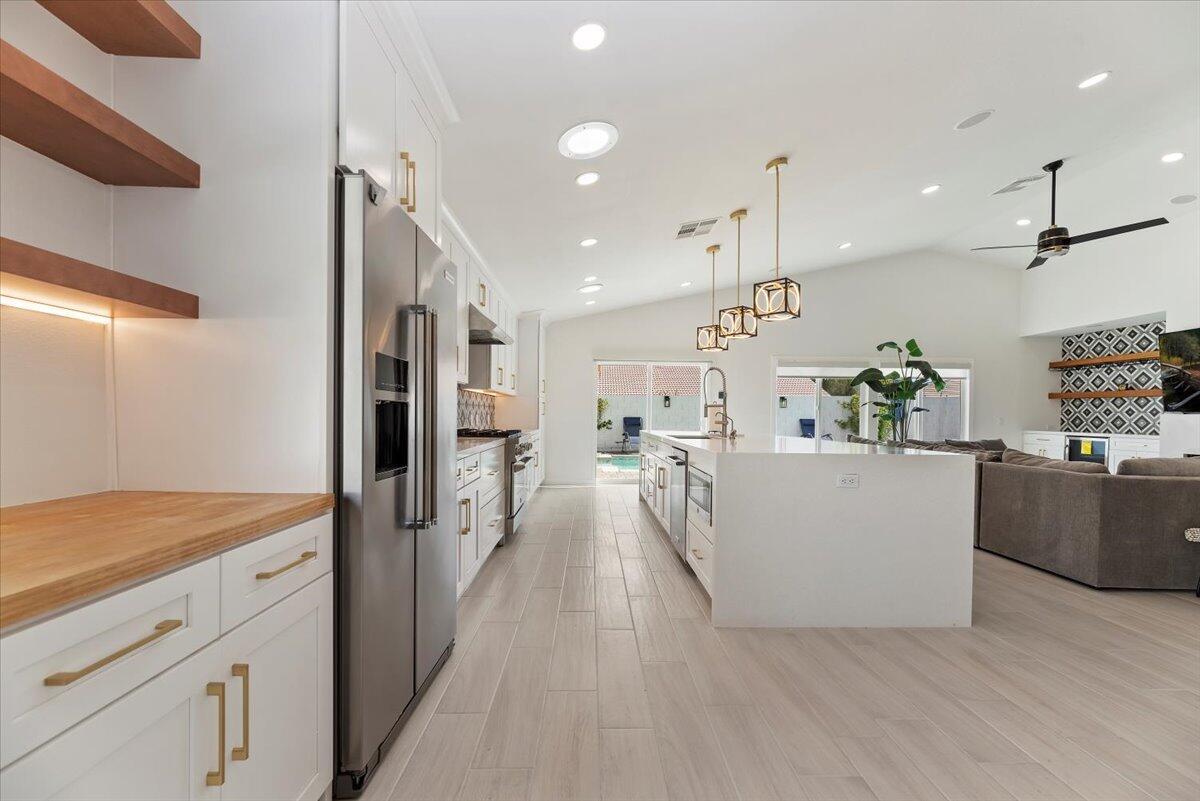 41680 Front Hall Rd