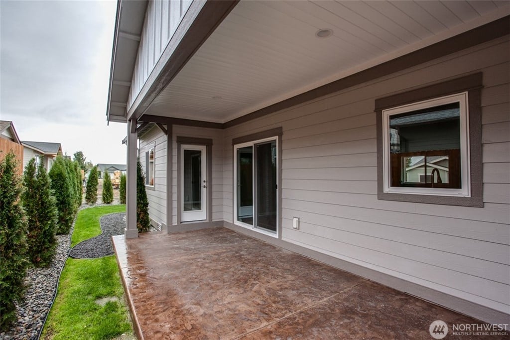 558 Village Dr