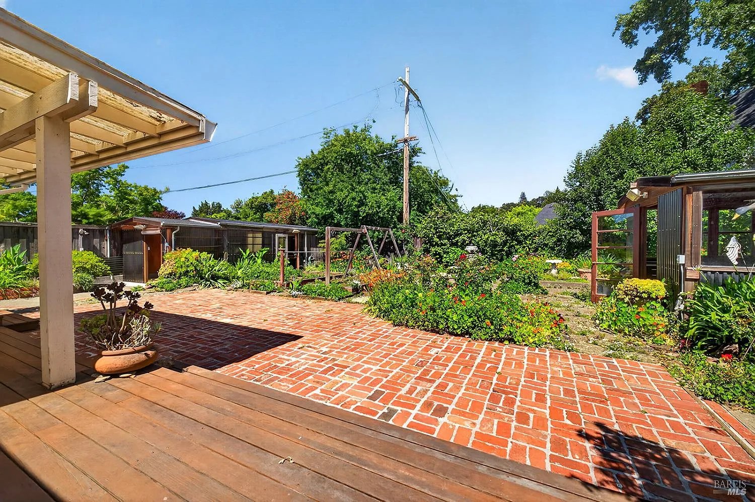2453 Delevan Way