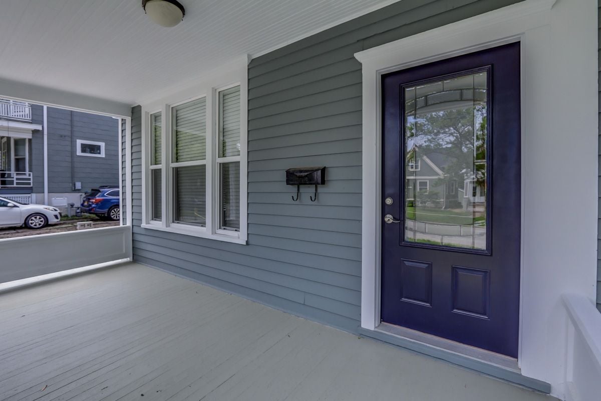 For Rent: 1213-15 Vilas Ave