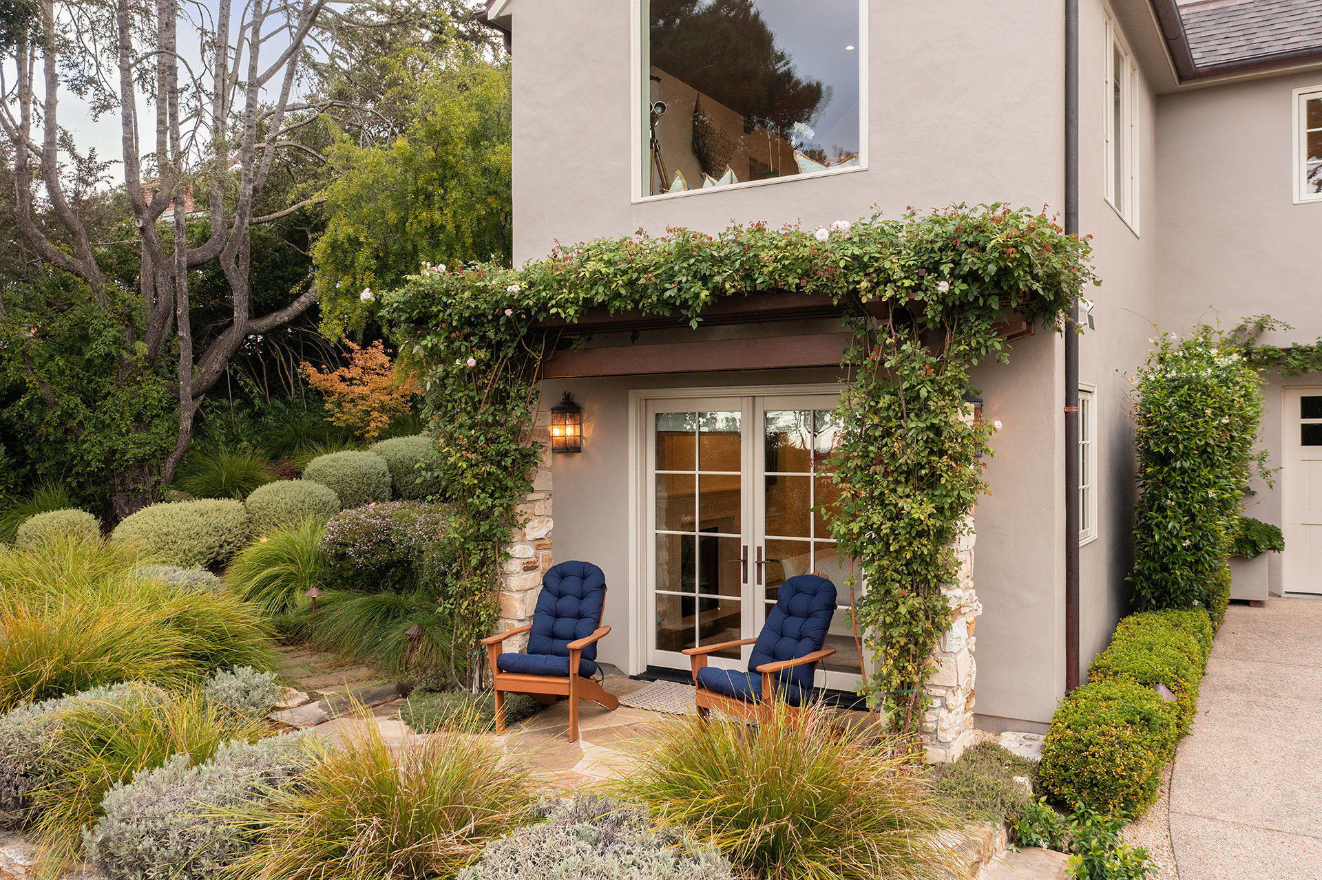 Sophisticated Carmel Woods Living
