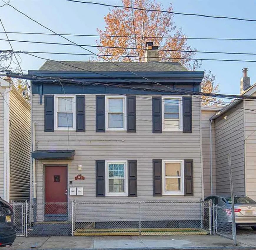 143 Laidlaw Ave