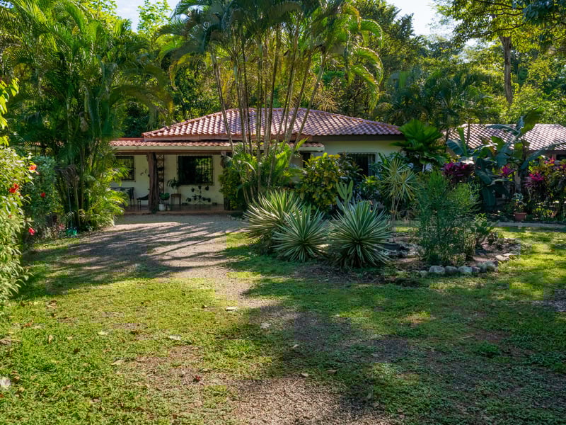 Finca Sabana | Charming Adobe-Style Home with Guest House and Pool on 2.6 Acres in Guanacaste’s Countryside