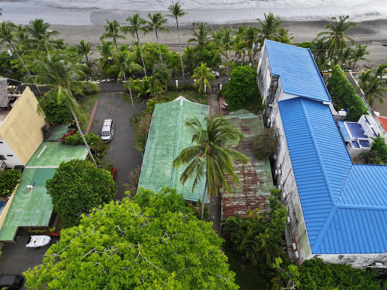 Beachfront Hotel in South Jaco Beach