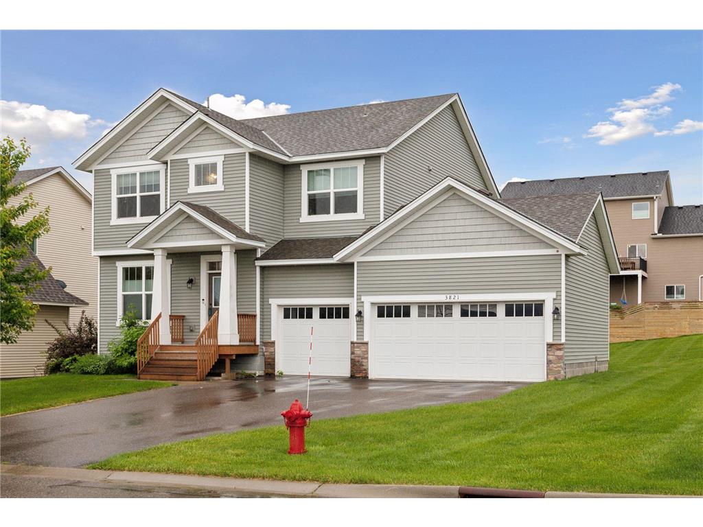 3821 White Rose Avenue, Burnsville, MN 55337