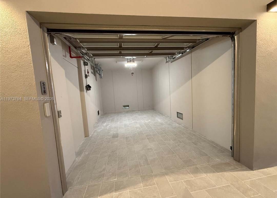 5 Grove Isle Dr Unit S201
