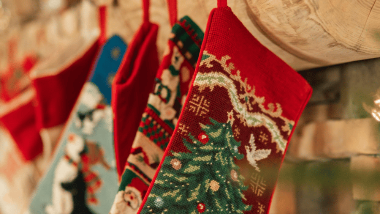 Los Gatos Holiday Stocking Stuffers Guide