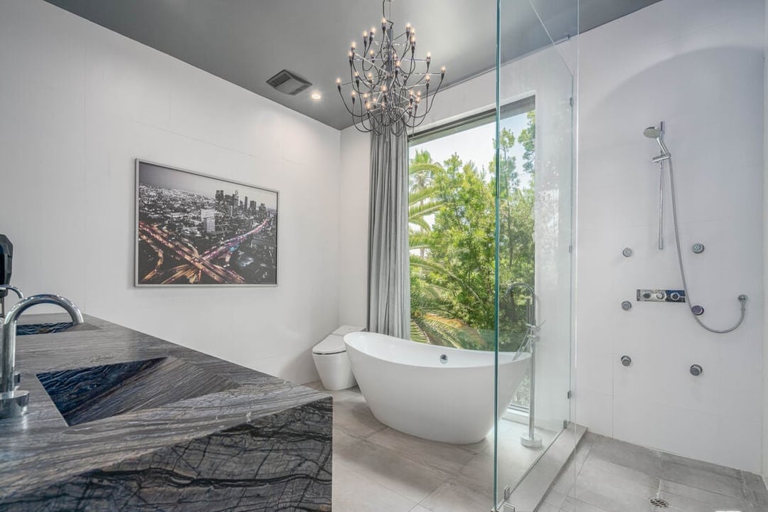 Meridian Reserve, Franklin Ave, 90046