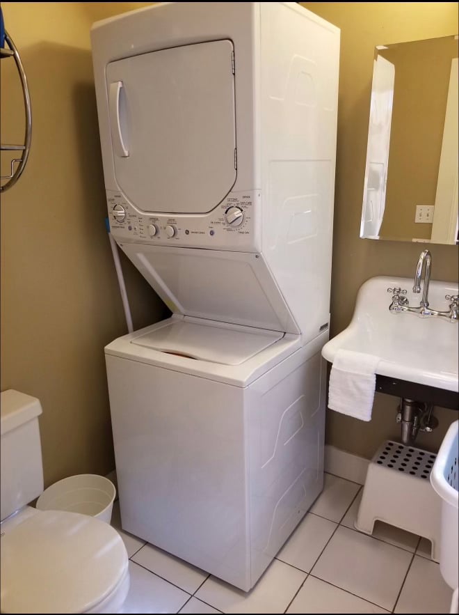 38 Hanson St #2
