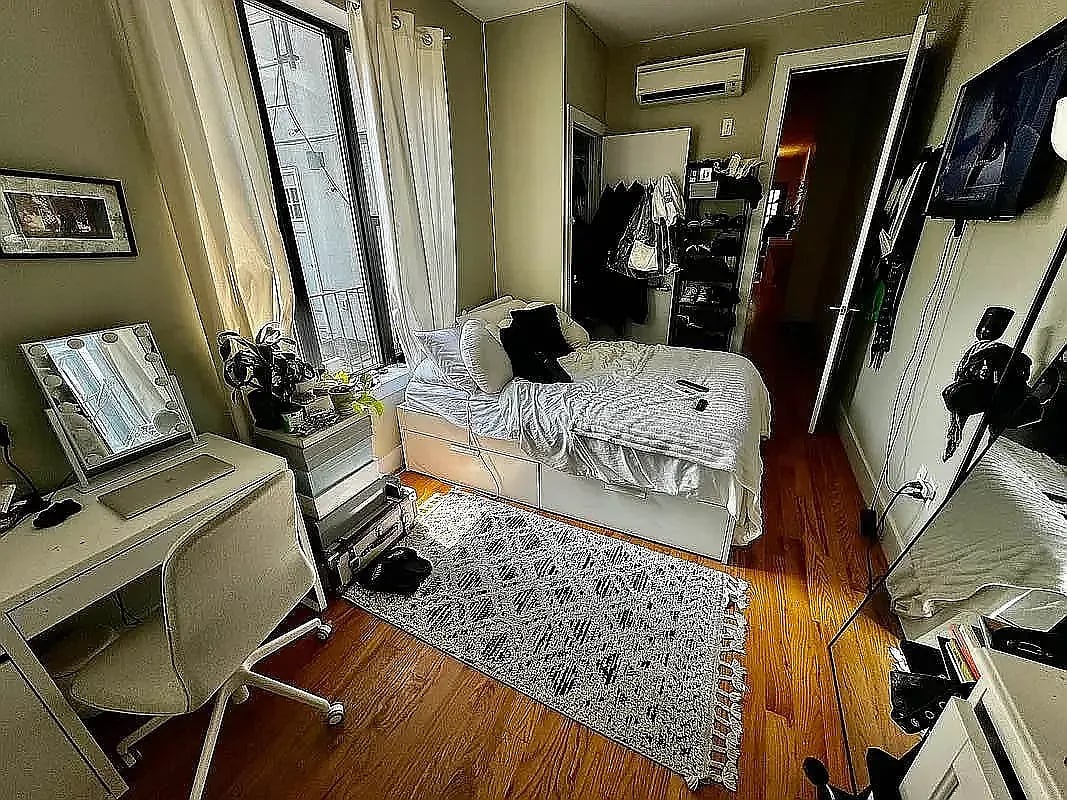76 George St 1R