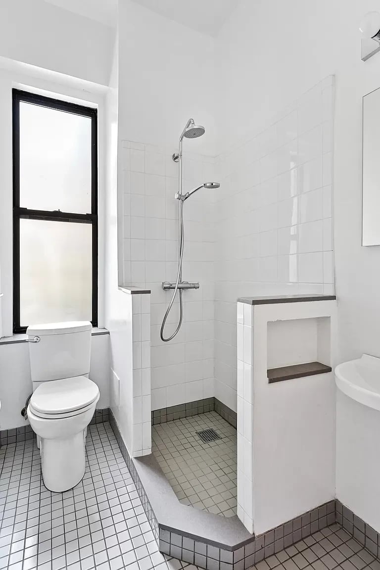 545 W 111th St, Apt 2G