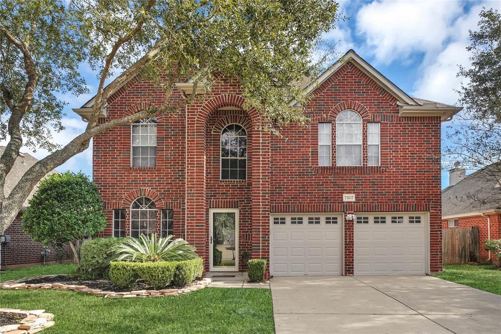 7307 Foyer Cir