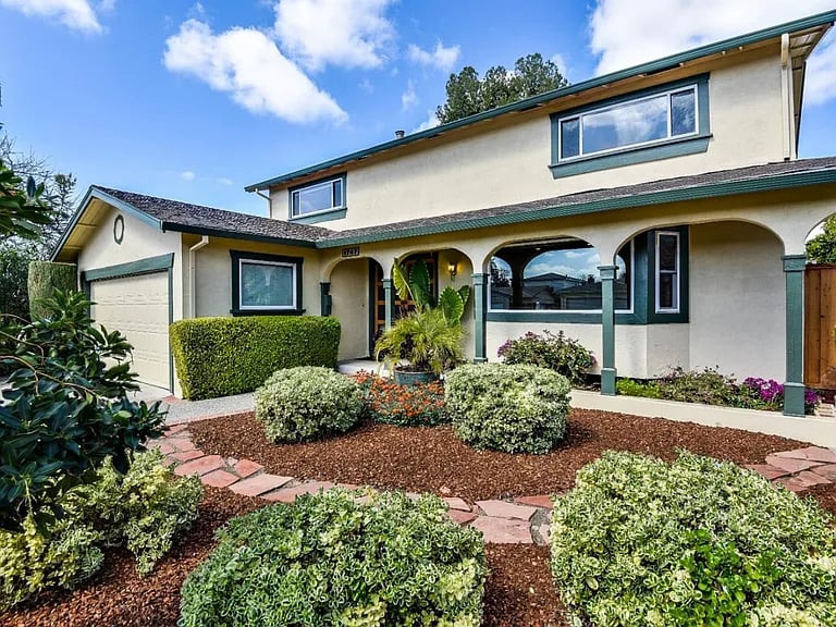 1747 Tahoe Dr