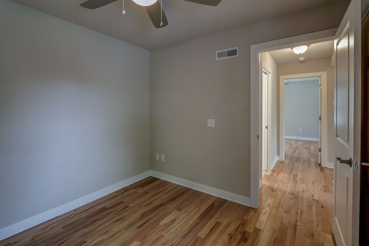 For Rent: 1213-15 Vilas Ave