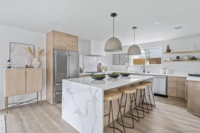 4102 Avati Dr