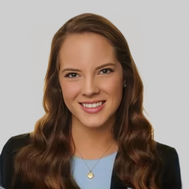 Sophia Steward Virginia Real Estate Agent Headshot