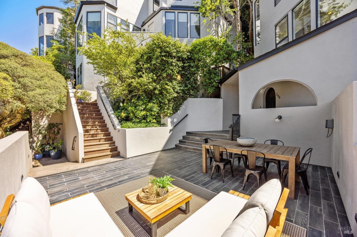 299 South St