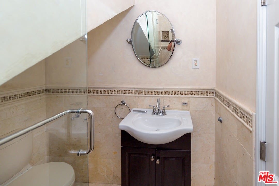 226 Le Doux Rd
