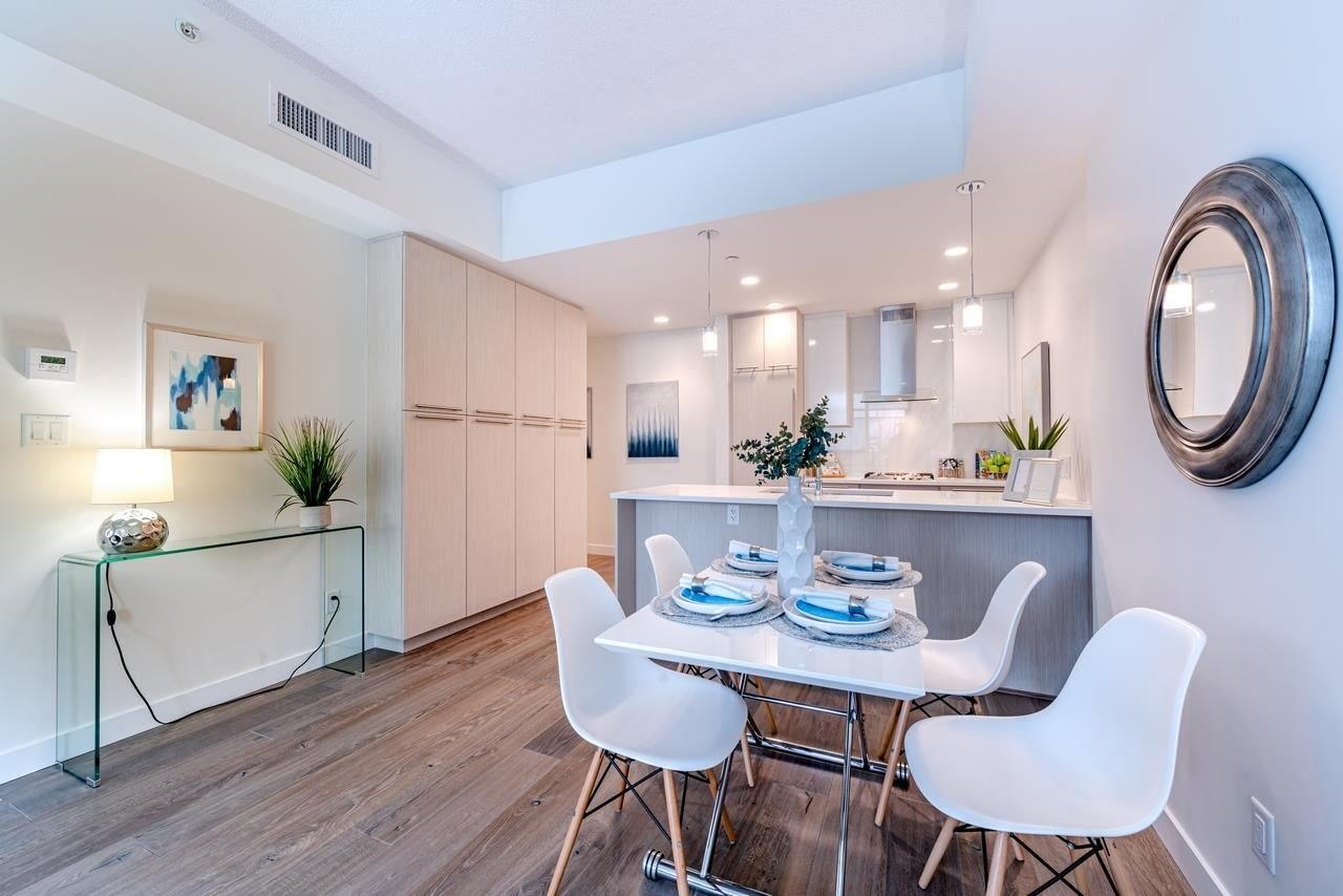 113-5077 Cambie St