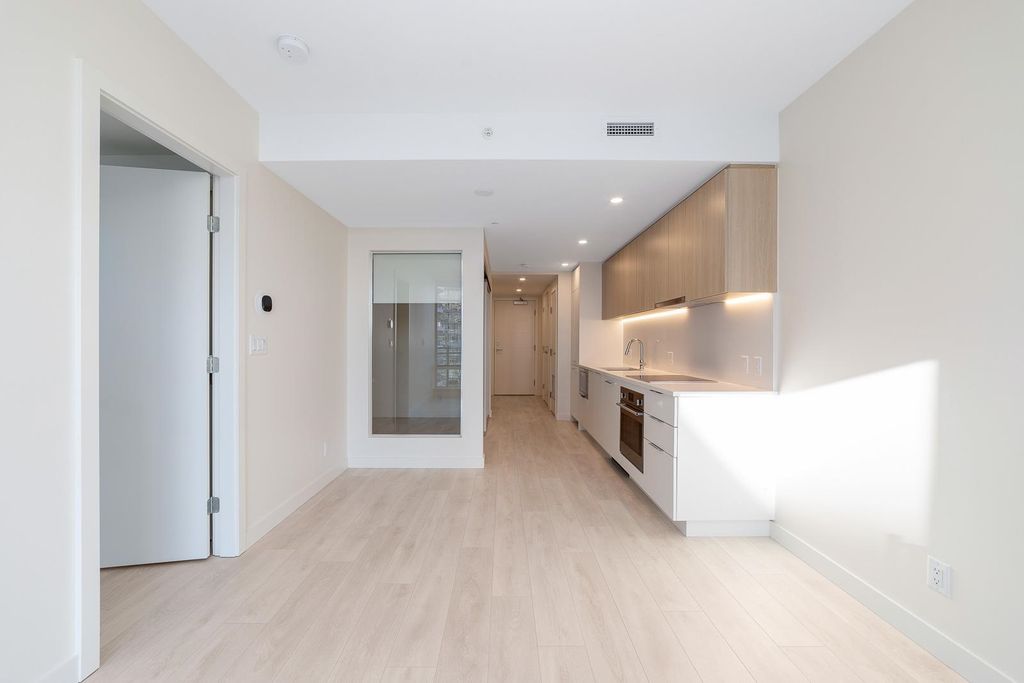 13318 104 Ave, #2407