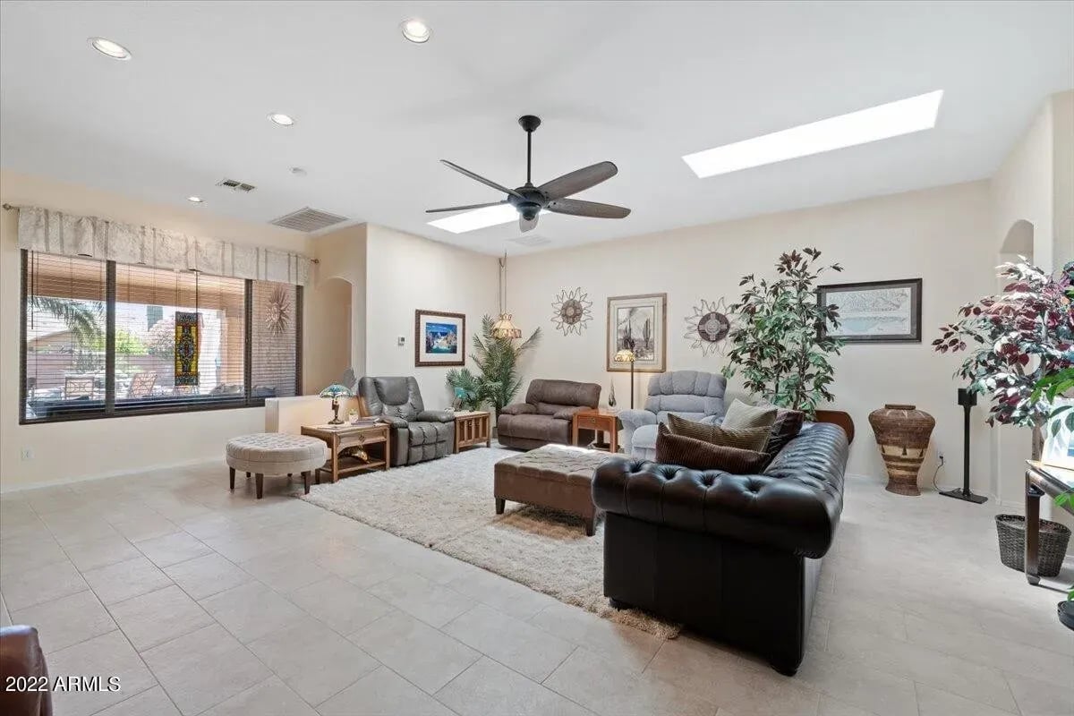 8256 S BLUFF SPRINGS Ct