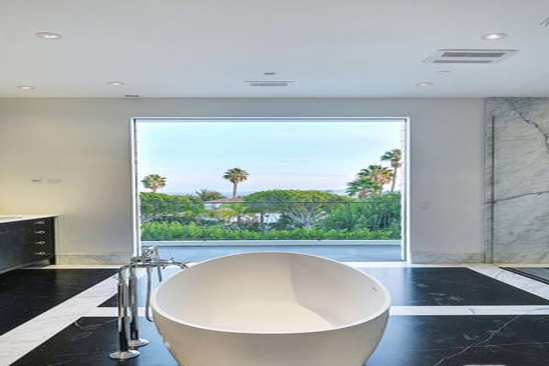 Eminence Azure