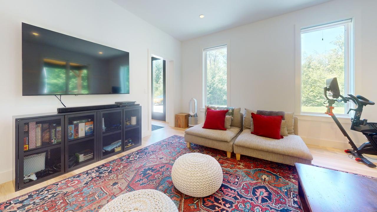 Modern Stratton Mountain Luxury 