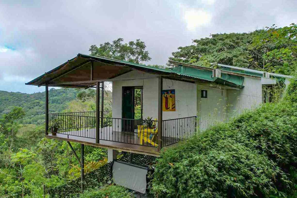 Totally Remodeled Coastal Jungle 2-Bedroom Sanctuary Home with Valley & Ocean Views in Lagunas above Dominical Costa Rica