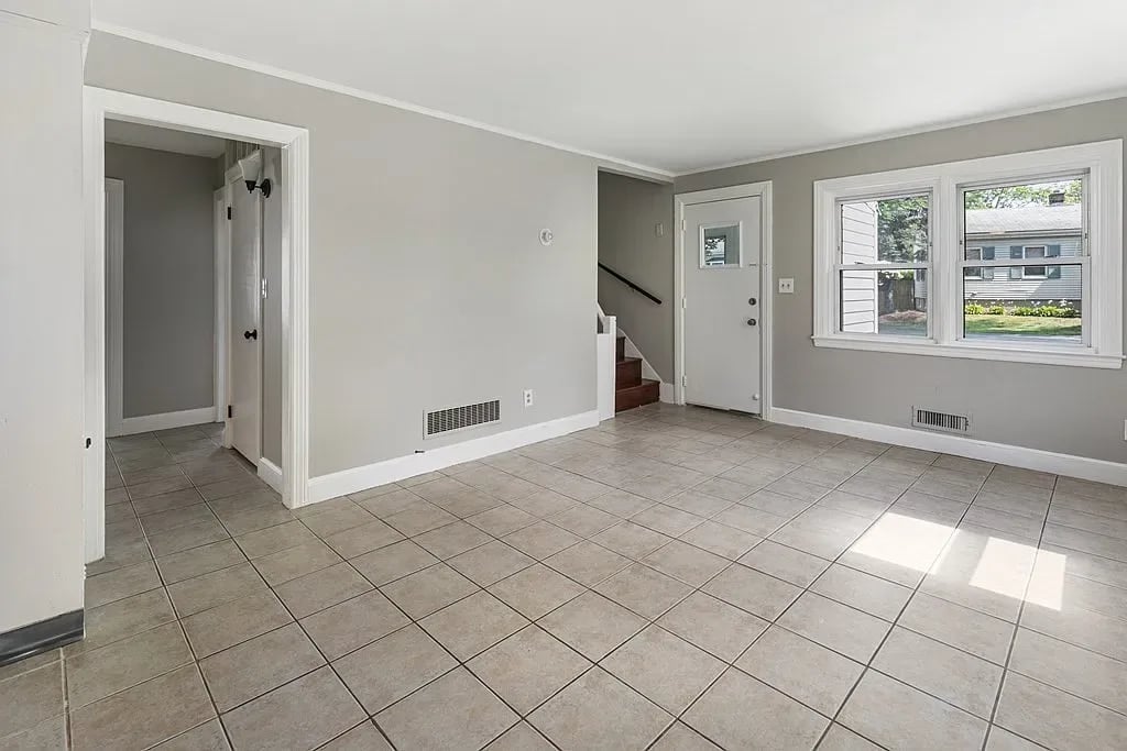 65 Sterling St