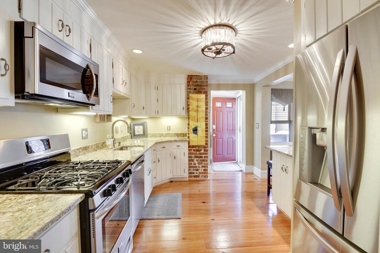 14 Cornhill St