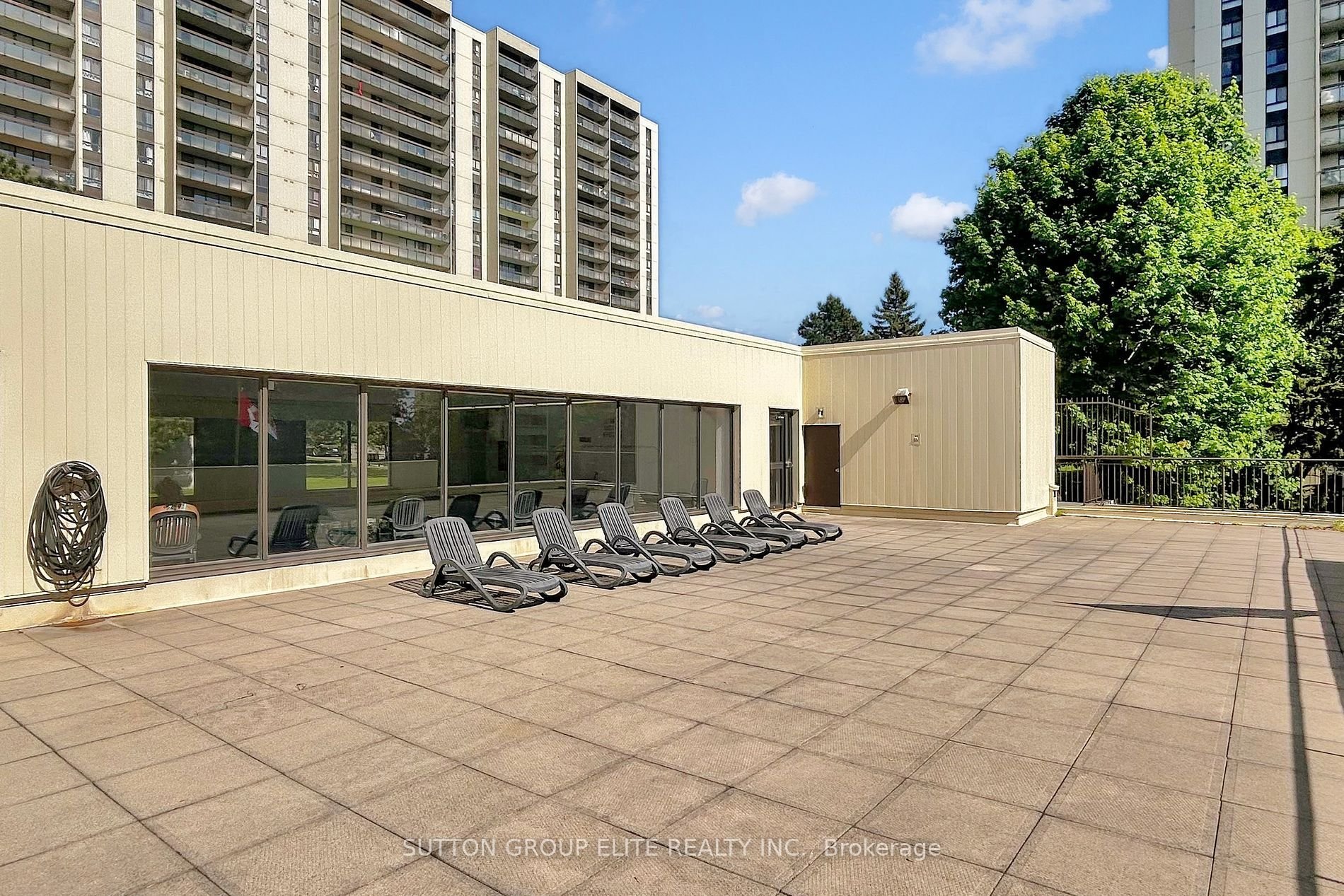 EXQUISITE PH IN NORTH YORK 