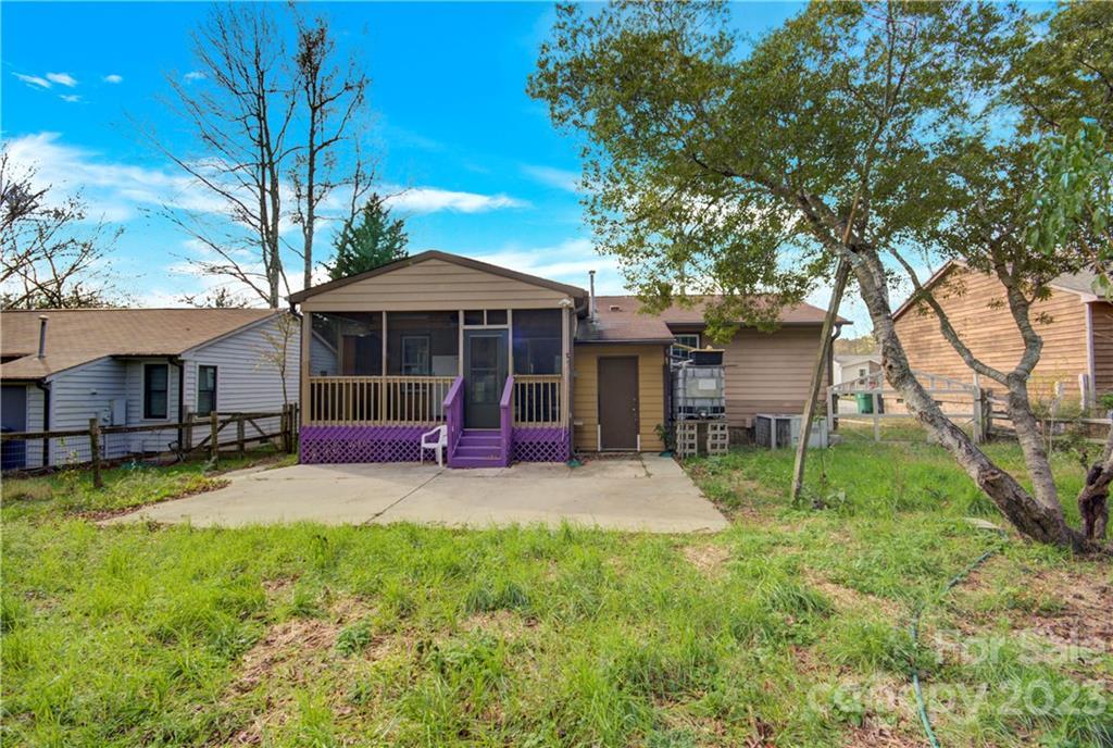 3912 Courtland Dr