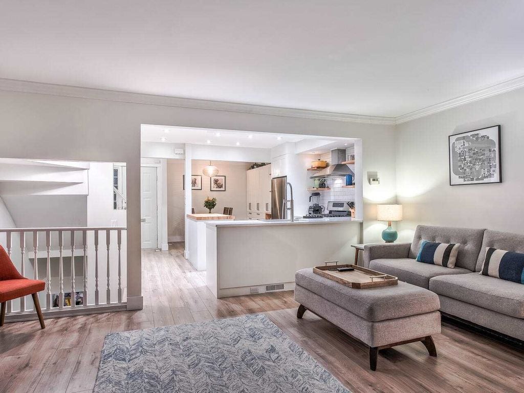 1910 Cedar Village Cres, #49