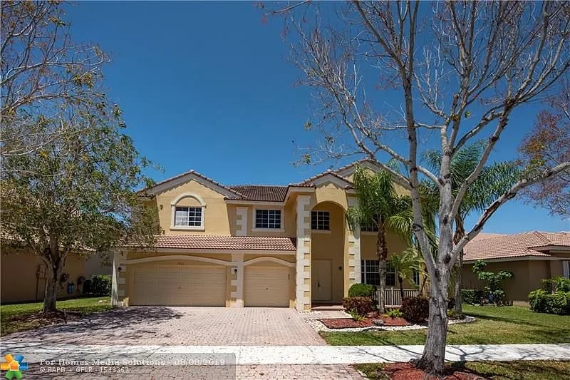 1612 Blue Jay Cir