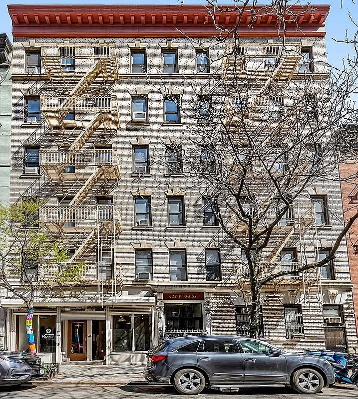 411 W 44th St #13