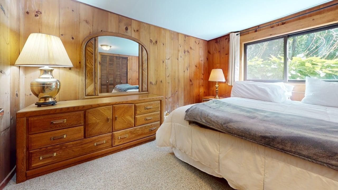 Spacious 3-level Private Home