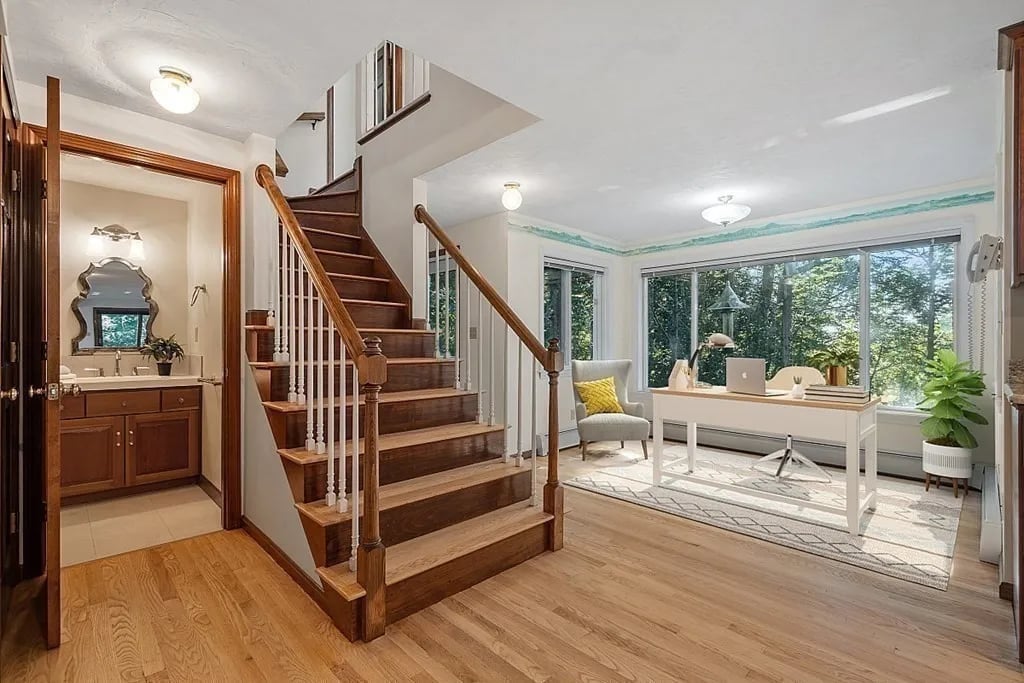 4 Great Meadow Rd