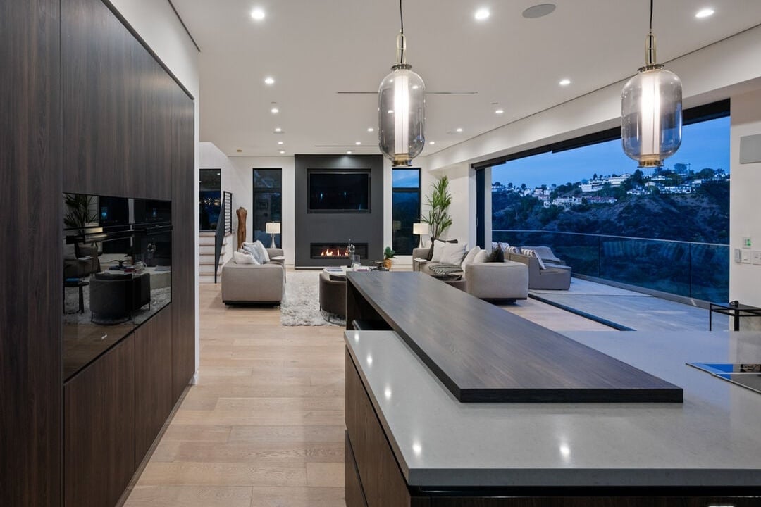 Aurelian Crest, Linda Flora Dr, 90049