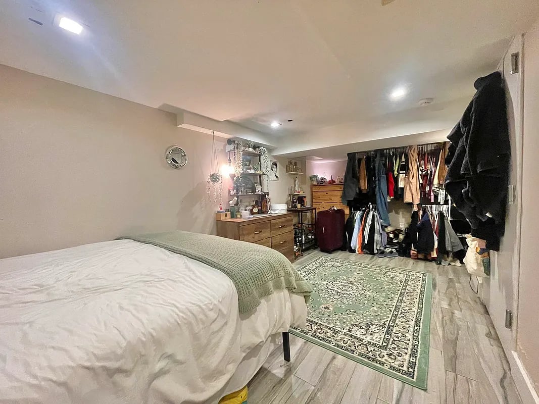 193A Nostrand Ave 1